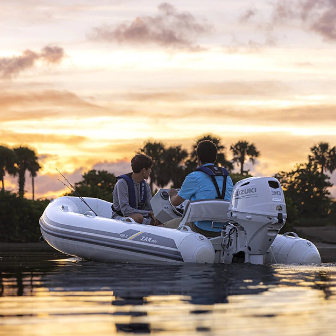 Suzuki 30 HP DF30ATHL5 Outboard Motor - Image 3