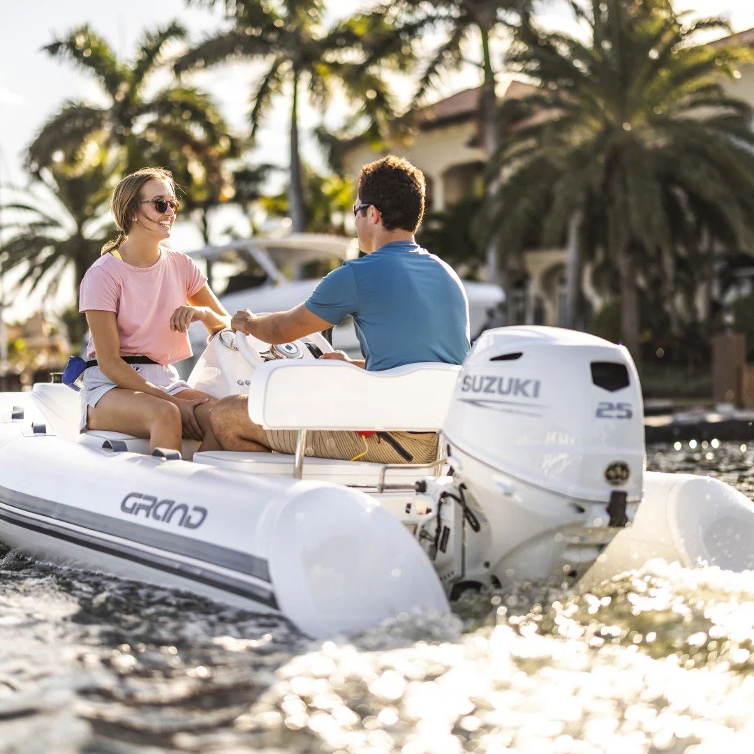 Suzuki 25 HP DF25ATS5 Outboard Motor - Image 3