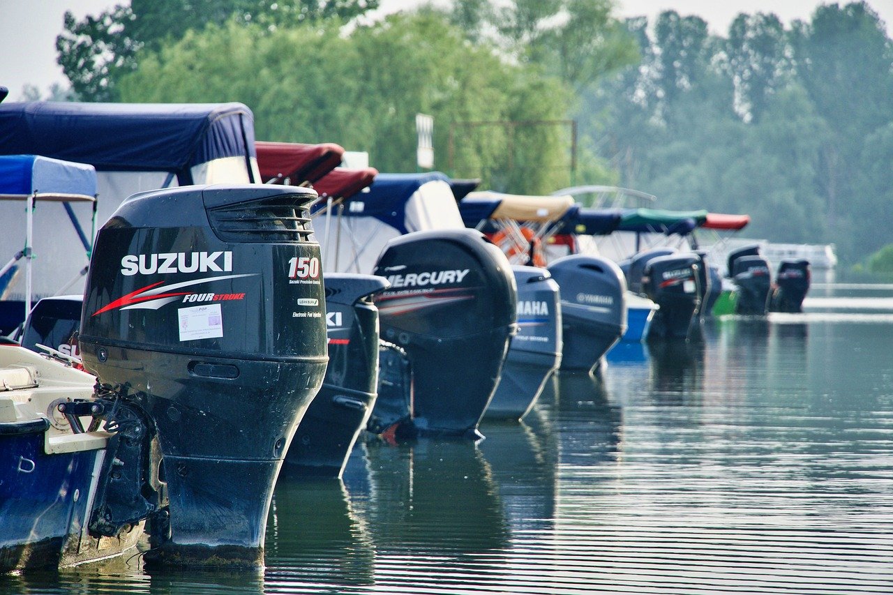 boats, engine, marine, outboard, line, lake, nature, water, trees